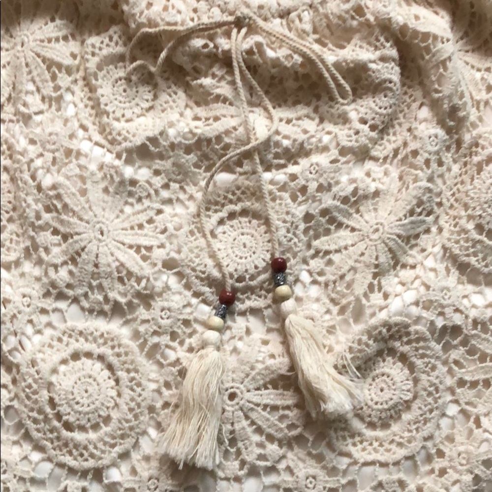 *SOLD* Off the shoulder Boho-chic Top - Picture 2 of 2